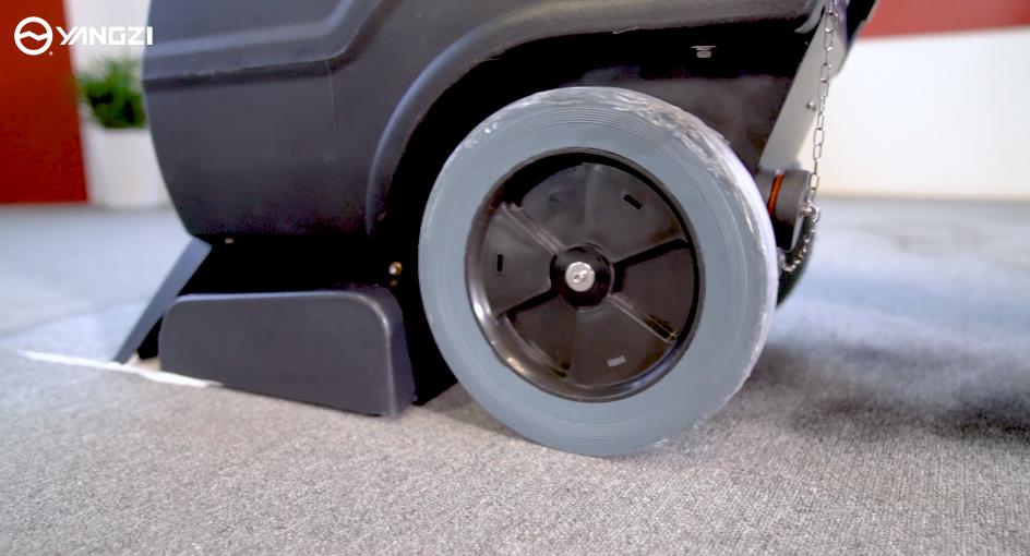 地毯清洗機(jī)多少錢一臺(tái)